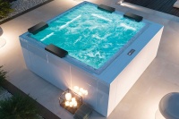 Спа бассейн Treesse Phantom SP1